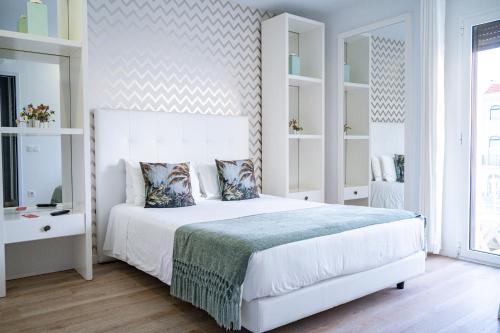 By the Sea - Nazare in Назаре By the Sea - Nazare in Назаре