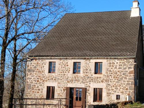 A szálláshely kívülről, Gîte chez jeantou (Gite chez jeantou) in La Godivelle A szálláshely kívülről, Gîte chez jeantou (Gite chez jeantou) in La Godivelle