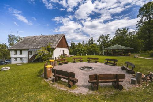 ทัศนียภาพภายนอกโรงแรม, Apartmán U Mravence (Apartman U Mravence) in เรชโกวิเชอ อาโมคราโฮรา ทัศนียภาพภายนอกโรงแรม, Apartmán U Mravence (Apartman U Mravence) in เรชโกวิเชอ อาโมคราโฮรา