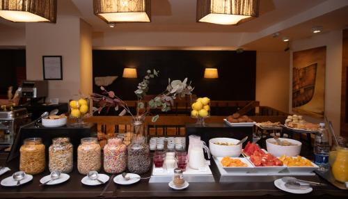 Food and beverages, Hotel Peninsula Valdes in Puerto Madryn Food and beverages, Hotel Peninsula Valdes in Puerto Madryn
