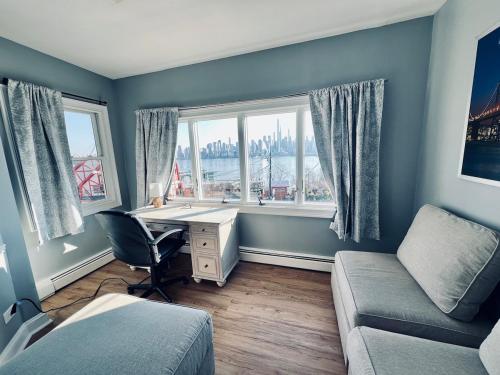 Spacious 3-bedroom Apartment Stunning Views NYC in Weehawken (NJ) Spacious 3-bedroom Apartment Stunning Views NYC in Weehawken (NJ)