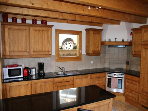 Kitchen, Chalet in Veysonnaz with mountain view in Clebes Kitchen, Chalet in Veysonnaz with mountain view in Clebes