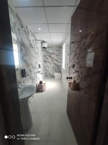 Kamar Mandi, Hotel ANSH in Balangir Kamar Mandi, Hotel ANSH in Balangir