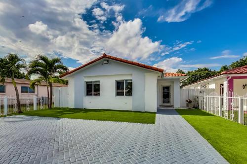 المنظر الخارجي, Luxurious Tropical Private Oasis by Mia Airport in هياليه المنظر الخارجي, Luxurious Tropical Private Oasis by Mia Airport in هياليه