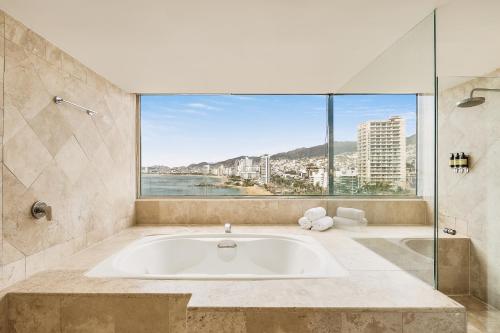 Bathroom, Fiesta Americana Acapulco Villas in Acapulco City Center Bathroom, Fiesta Americana Acapulco Villas in Acapulco City Center