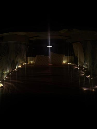 Van amenage tout confort in Les Abymes Van amenage tout confort in Les Abymes