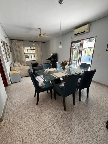Apartamento con una terraza muy espaciosa in 시우다델라 Apartamento con una terraza muy espaciosa in 시우다델라