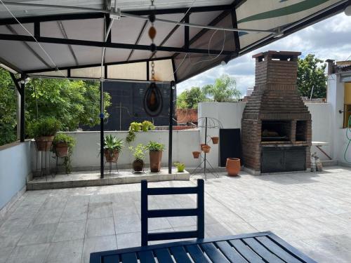 Apartamento con una terraza muy espaciosa in 시우다델라 Apartamento con una terraza muy espaciosa in 시우다델라