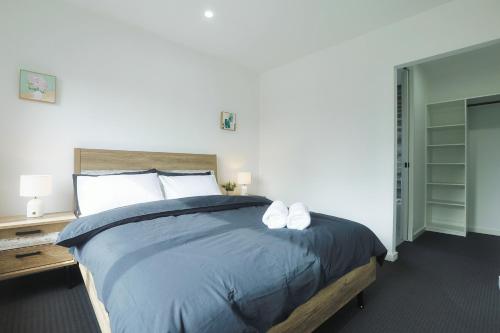 Homelike Townhouse in Fawkner Homelike Townhouse in Fawkner