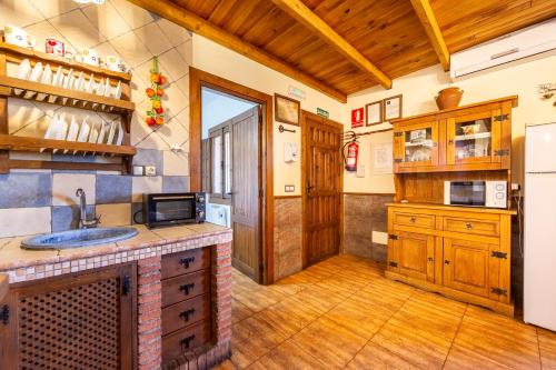 Casa Rural La Jirola -Vivienda 2 in อบรูเซนา Casa Rural La Jirola -Vivienda 2 in อบรูเซนา