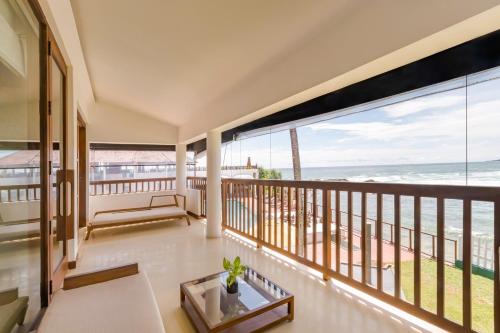 شرفة/ تراس, منتجع وسبا ديكويللا هيركاتيا (Dickwella Resort & Spa Hiriketiya) in Tangalle شرفة/ تراس, منتجع وسبا ديكويللا هيركاتيا (Dickwella Resort & Spa Hiriketiya) in Tangalle