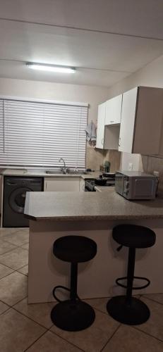 Your Home Away from Home in Sunnyridge Your Home Away from Home in Sunnyridge