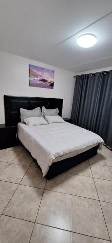 Your Home Away from Home in Sunnyridge Your Home Away from Home in Sunnyridge