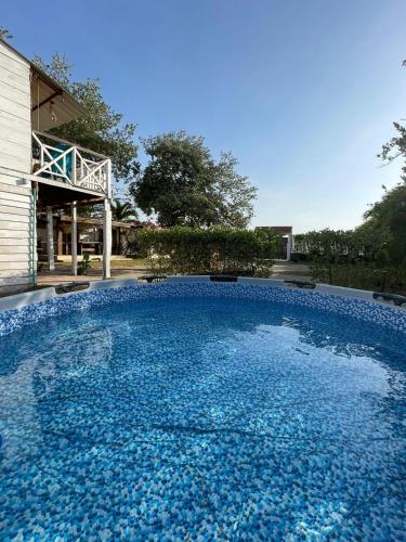 Swimming pool, Ikako beach club in Manzanillo Swimming pool, Ikako beach club in Manzanillo
