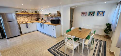 Casa Canes - Beachfront Doggy Living! in Playa Hermosa Casa Canes - Beachfront Doggy Living! in Playa Hermosa