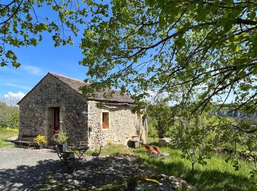 Gite Les Balcons de la Jonte 2/4 personnes in Mostuejouls Gite Les Balcons de la Jonte 2/4 personnes in Mostuejouls