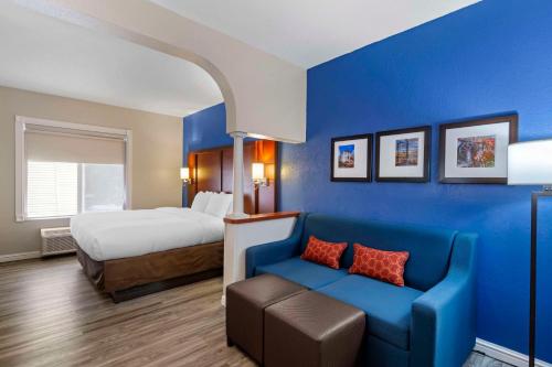 聖查爾斯凱富套房酒店 - 聖路易斯 (Comfort Suites St Charles-St Louis) in 密蘇里州聖查爾斯 (MO) 聖查爾斯凱富套房酒店 - 聖路易斯 (Comfort Suites St Charles-St Louis) in 密蘇里州聖查爾斯 (MO)