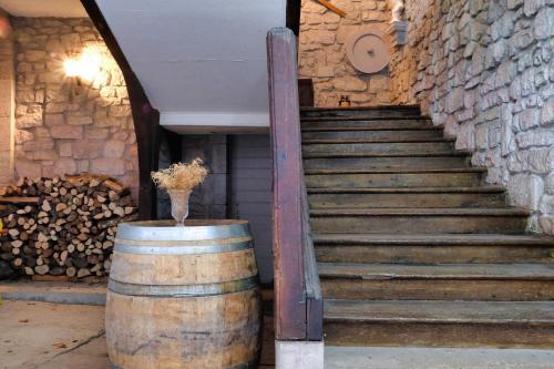 Вхід, La Verrière - Chambre d'hôtes et gîte de charme (La Verriere - Chambre d'hotes et gite de charme) in Poligny Вхід, La Verrière - Chambre d'hôtes et gîte de charme (La Verriere - Chambre d'hotes et gite de charme) in Poligny