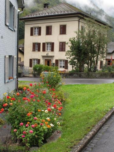 A szálláshely kívülről, Autofrei gleich vor der Haustür (Autofrei gleich vor der Haustur) in Linthal A szálláshely kívülről, Autofrei gleich vor der Haustür (Autofrei gleich vor der Haustur) in Linthal