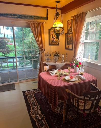 Зручності, The Hazelhouse in Chilliwack (BC) Зручності, The Hazelhouse in Chilliwack (BC)