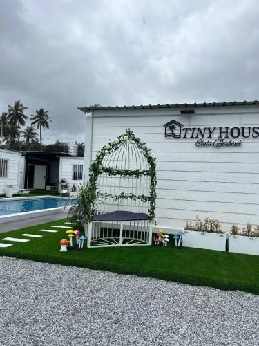 Tiny House Merchang, Marang Roomstay Homestay in Marang Tiny House Merchang, Marang Roomstay Homestay in Marang