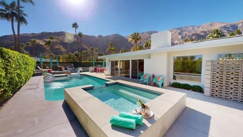 Mid Century Alexander Stunner in Vista Las Palmas Permit# 3800