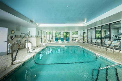 bazen, Courtyard by Marriott Bangor in Stillwater Avenue bazen, Courtyard by Marriott Bangor in Stillwater Avenue