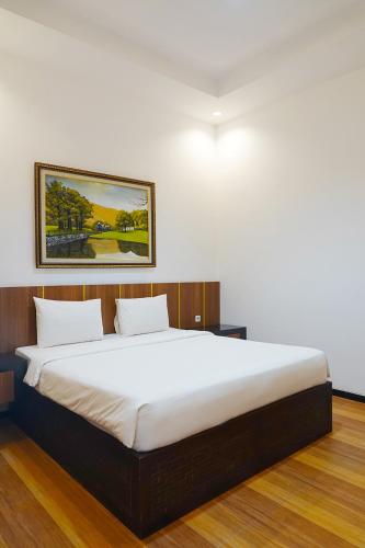 Baratha Hotel & Resto in Bondowoso Baratha Hotel & Resto in Bondowoso