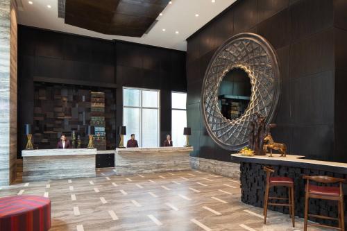 Előcsarnok, Renaissance Bengaluru Race Course Hotel near Karnataka Chitrakala Parishat Előcsarnok, Renaissance Bengaluru Race Course Hotel near Karnataka Chitrakala Parishat