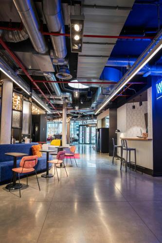 Pub/Lounge, Aloft Brussels Schuman near Természettudományi Múzeum Pub/Lounge, Aloft Brussels Schuman near Természettudományi Múzeum