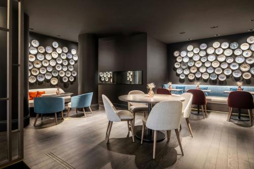 Tárgyalóterem/bálterem, Renaissance Brussels Hotel near Természettudományi Múzeum Tárgyalóterem/bálterem, Renaissance Brussels Hotel near Természettudományi Múzeum