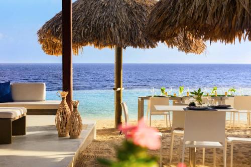 شاطئ, Renaissance Wind Creek Curacao Resort in ولرنستاد شاطئ, Renaissance Wind Creek Curacao Resort in ولرنستاد