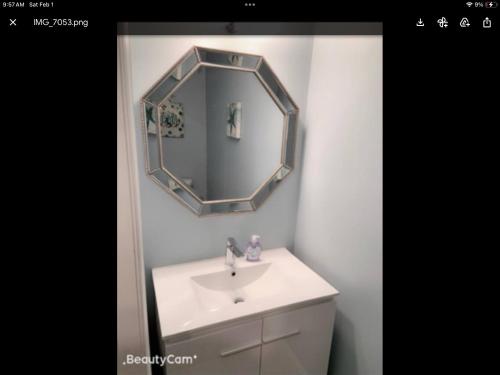 Sweet little bedroom next fells point in Fells Point Sweet little bedroom next fells point in Fells Point