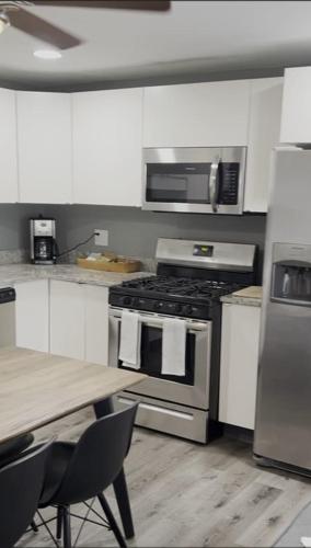 The Oquirrh Retreat in Taylorsville Area The Oquirrh Retreat in Taylorsville Area