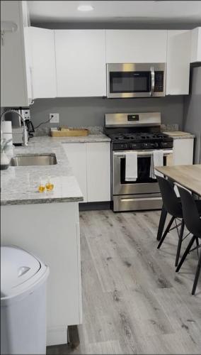 The Oquirrh Retreat in Taylorsville Area The Oquirrh Retreat in Taylorsville Area
