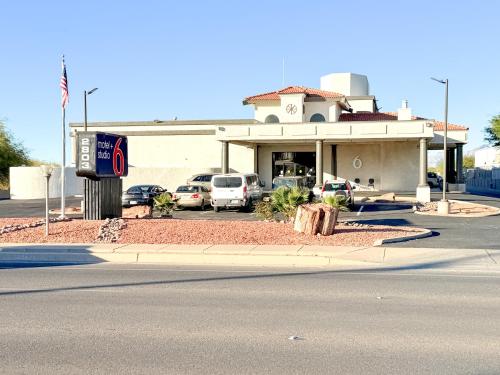 Studio 6 Suites Tucson, AZ – Airport / Kino Sports Complex in Tucson Suburbs Studio 6 Suites Tucson, AZ – Airport / Kino Sports Complex in Tucson Suburbs