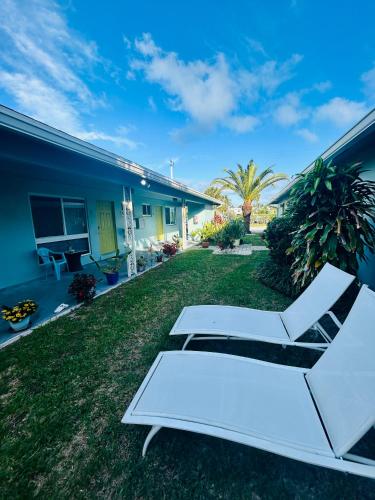 View, 2 min walk to beach & free parking Lauderdale 21-2 in Lauderdale-by-the-Sea View, 2 min walk to beach & free parking Lauderdale 21-2 in Lauderdale-by-the-Sea
