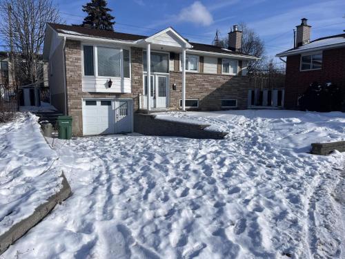 Cozy and Chique private home for rent in Anjou Cozy and Chique private home for rent in Anjou