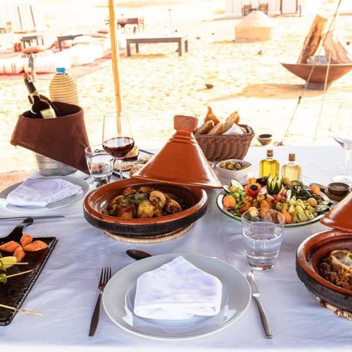 Nourriture et boissons, Aurum dunes Luxury camp in Rissani Nourriture et boissons, Aurum dunes Luxury camp in Rissani