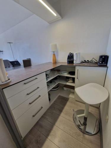 Cozy 1 Br with a seaview, AC, Pool and Parking in La Fontonne Cozy 1 Br with a seaview, AC, Pool and Parking in La Fontonne