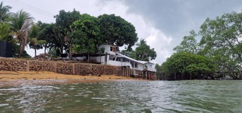 Sembulang Beach House in Sembulang Sembulang Beach House in Sembulang