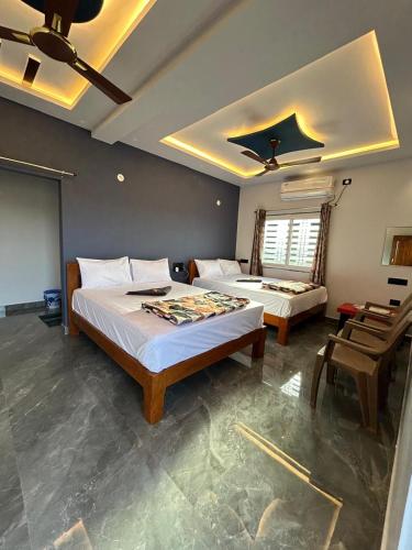 MEENAKSHI GUEST Inn in Kamalapur MEENAKSHI GUEST Inn in Kamalapur