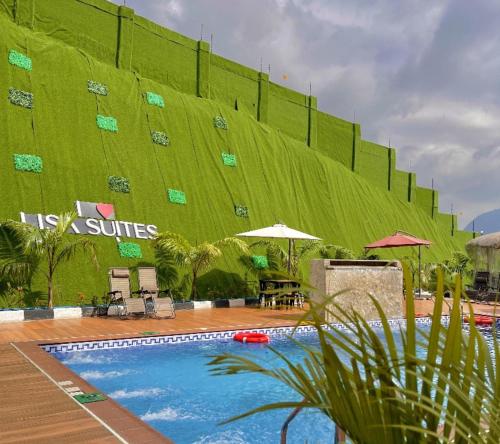 Swimming pool, Lisa Suites in Abuja Swimming pool, Lisa Suites in Abuja