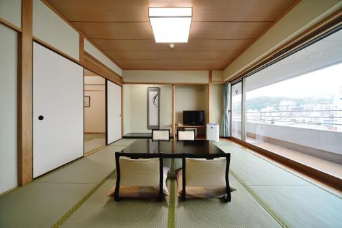 Strutture e servizi, Atami Onsen Hotel Sunmi Club near Atami Trick Art Museum Strutture e servizi, Atami Onsen Hotel Sunmi Club near Atami Trick Art Museum