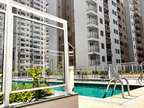 Apartamento de 2 quartos, com piscina e ha 10 km de copacabana in Santo Cristo Apartamento de 2 quartos, com piscina e ha 10 km de copacabana in Santo Cristo