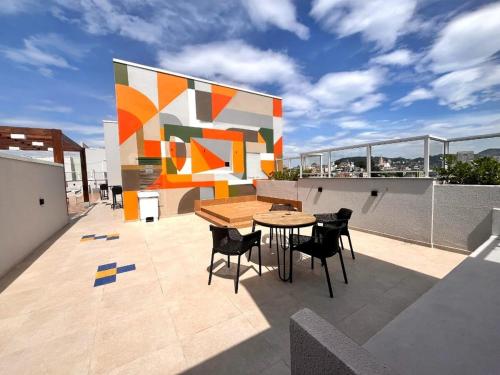 Balcony/terrace, Apartamento de 2 quartos, com piscina e ha 10 km de copacabana in Santo Cristo Balcony/terrace, Apartamento de 2 quartos, com piscina e ha 10 km de copacabana in Santo Cristo