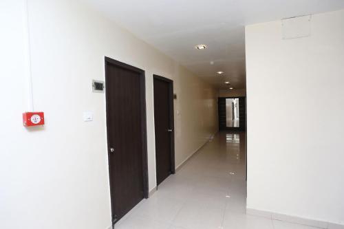 Lobby, Super Collection O R K International Near Gautam Buddha Park in Aminabad Lobby, Super Collection O R K International Near Gautam Buddha Park in Aminabad