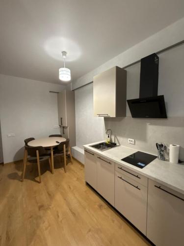 Green door in Kolomiya Green door in Kolomiya