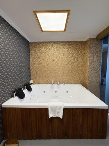 Hot tub, The Yali Konak Hotel Izmir in İzmir Hot tub, The Yali Konak Hotel Izmir in İzmir