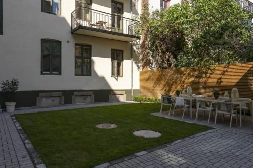 Løkka Suites I Penthouse with Private Rooftop I 2-Bedroom with Double Queen Room & 2 Bathrooms in 葛魯尼洛卡 Løkka Suites I Penthouse with Private Rooftop I 2-Bedroom with Double Queen Room & 2 Bathrooms in 葛魯尼洛卡